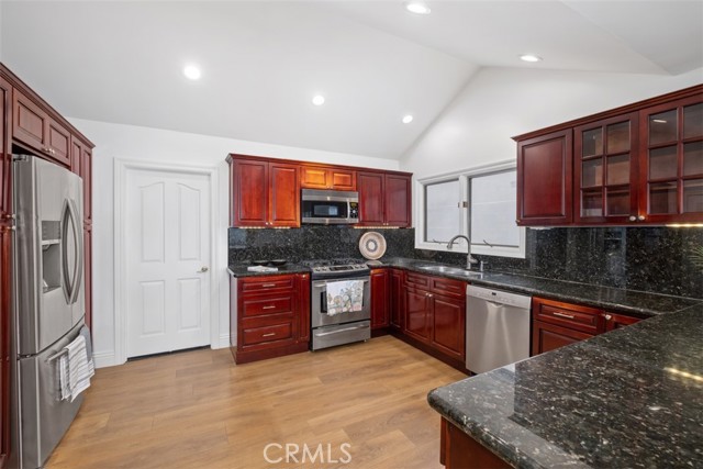 Detail Gallery Image 15 of 52 For 4013 via Manzana, San Clemente,  CA 92673 - 5 Beds | 3/1 Baths