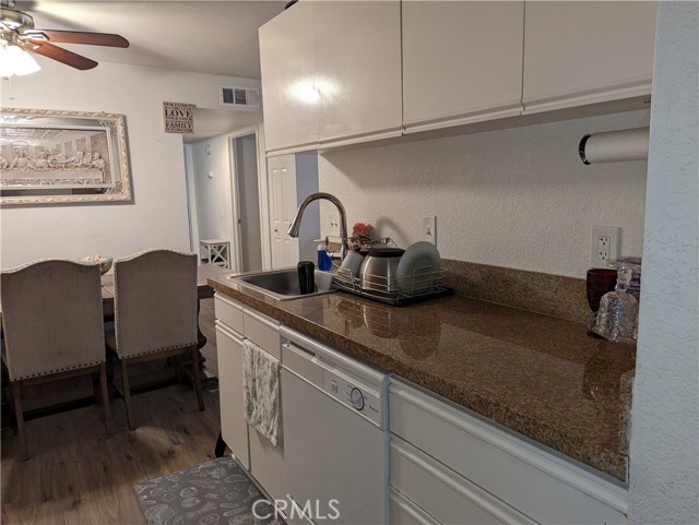 Detail Gallery Image 17 of 30 For 1265 Kendall Dr #1514,  San Bernardino,  CA 92407 - 2 Beds | 2 Baths