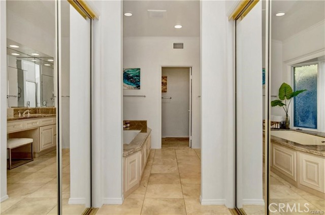Detail Gallery Image 18 of 26 For 22882 via Cordova, Dana Point,  CA 92629 - 4 Beds | 3/1 Baths