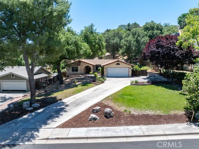 138 15th Street, Paso Robles CA: https://media.crmls.org/medias/74608f57-2954-4c43-bb02-1f4454409c3d.jpg