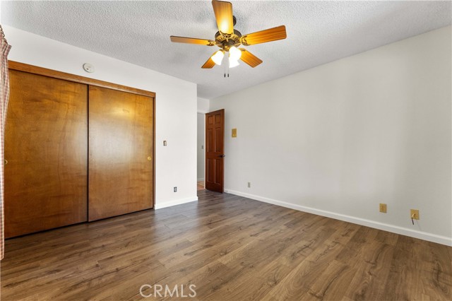 Detail Gallery Image 17 of 44 For 6367 Arrowhead Lake Rd, Hesperia,  CA 92345 - 6 Beds | 4 Baths