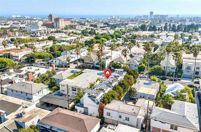 1035 19th Street, Santa Monica CA: https://media.crmls.org/medias/7462dffc-6926-4cd2-ad63-d745c487f6ed.jpg