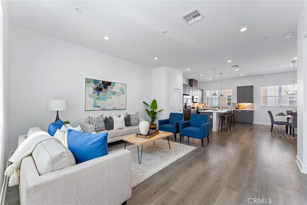 74634860 082f 4177 868d 8fc1182c8127