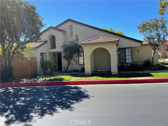 2014 Springcreek Circle, Upland, CA 91784