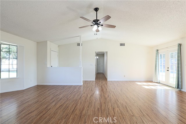 Detail Gallery Image 11 of 26 For 24890 Road 19, Chowchilla,  CA 93610 - 3 Beds | 2 Baths