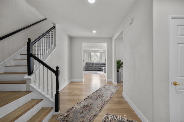 Detail Gallery Image 3 of 35 For 12 Plaza Avila, Lake Elsinore,  CA 92532 - 4 Beds | 3/1 Baths