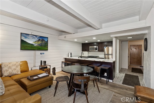 Detail Gallery Image 7 of 36 For 861 Thrush, Big Bear Lake,  CA 92315 - 3 Beds | 2 Baths