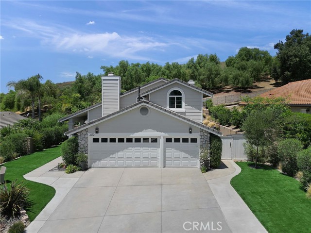 Detail Gallery Image 1 of 1 For 2479 Chaucer Pl, Thousand Oaks,  CA 91362 - 4 Beds | 3 Baths