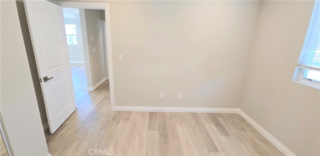 https://media.crmls.org/medias/7465c758-49a4-4e05-9e1d-d5583741ad6a.jpg?preset=X-Large