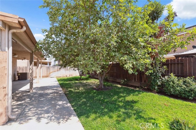 7538 N Erie Avenue, Fresno CA: https://media.crmls.org/medias/7466131b-7811-4afc-85a9-f50fa328f293.jpg
