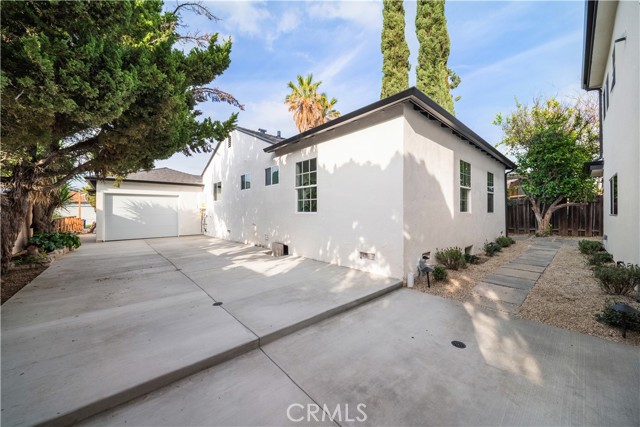 Detail Gallery Image 41 of 57 For 19918 Kittridge, Winnetka,  CA 91306 - 8 Beds | 6 Baths