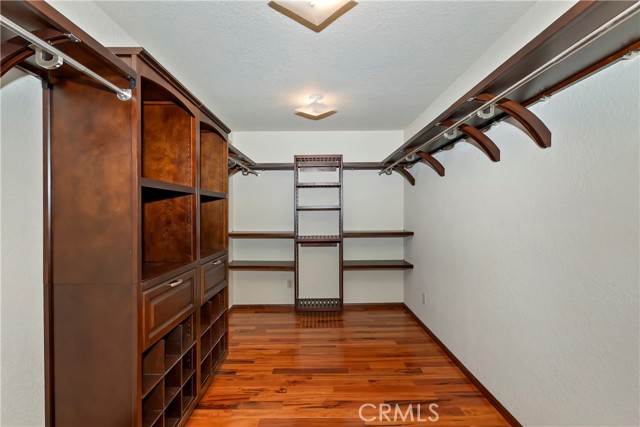 489 Dorn Drive, Crestline CA: https://media.crmls.org/medias/7469ddda-66be-4c89-b7d1-fc5a75cfbafc.jpg