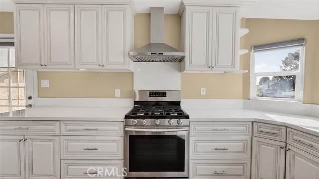 Image 37 of 62 For 14934 Lofthill