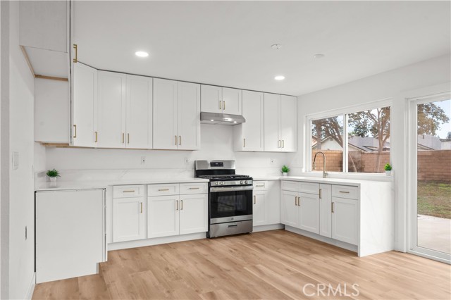 554 E Fairfield Court, Ontario CA: https://media.crmls.org/medias/746a8af9-bfef-4a48-9e9d-0a59ef1bb86d.jpg