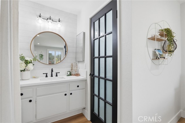 Detail Gallery Image 29 of 49 For 29161 Corales, Canyon Country,  CA 91387 - 3 Beds | 3 Baths