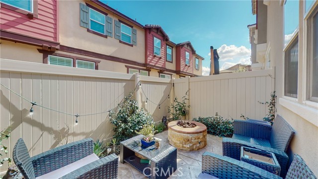 Detail Gallery Image 18 of 24 For 22075 Barrington Way, Saugus,  CA 91350 - 3 Beds | 2/1 Baths