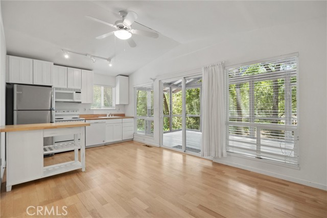 Detail Gallery Image 7 of 40 For 270 Honey Run Rd, Chico,  CA 95928 - 1 Beds | 1 Baths