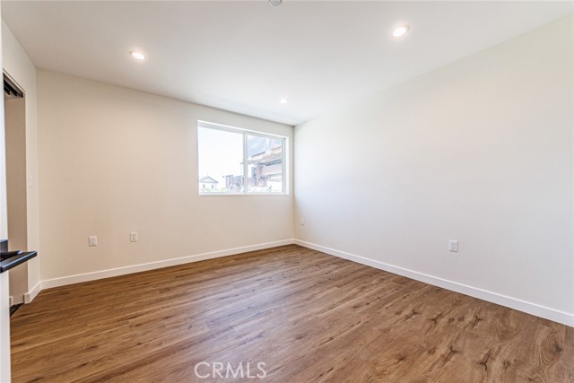 Detail Gallery Image 18 of 24 For 1857 Crenshaw Bld #1/2,  Los Angeles,  CA 90019 - 3 Beds | 3 Baths