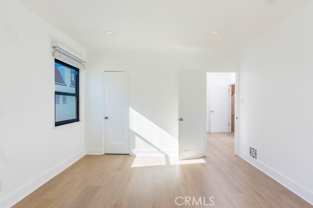 Detail Gallery Image 24 of 43 For 128 S Harper, Los Angeles,  CA 90048 - 3 Beds | 2 Baths