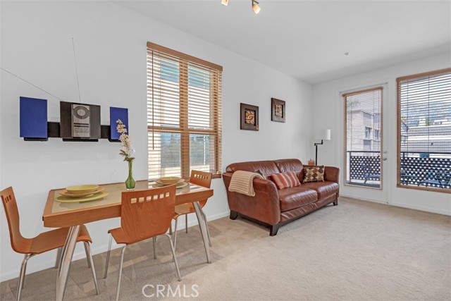 Detail Gallery Image 13 of 37 For 201 E Angeleno Ave #326,  Burbank,  CA 91502 - 2 Beds | 1 Baths