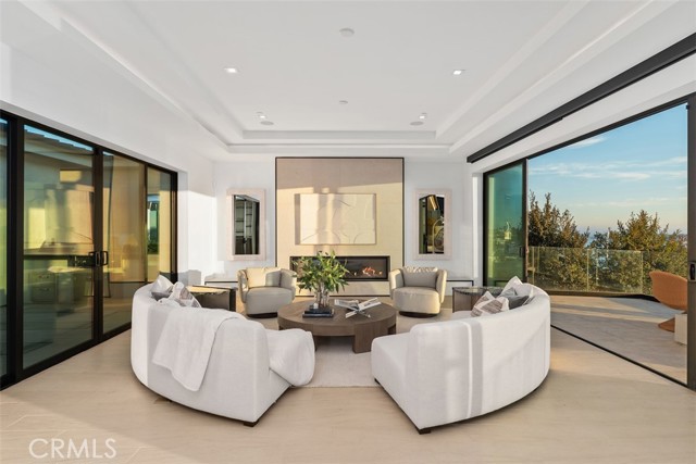Detail Gallery Image 50 of 58 For 1207 Dolphin Ter, Corona Del Mar,  CA 92625 - 6 Beds | 6/2 Baths