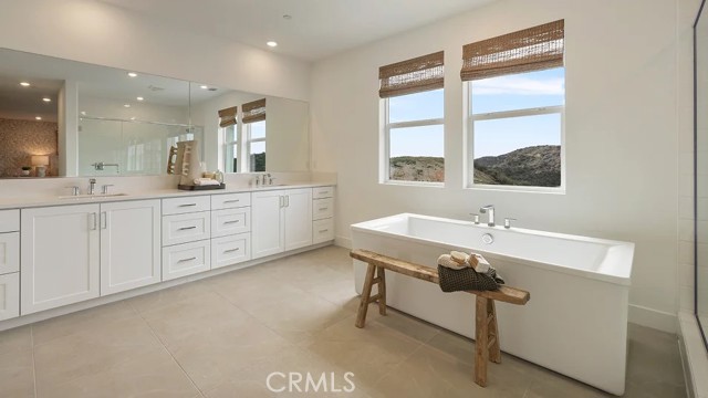 24355 Calle La Roca, Valencia CA: https://media.crmls.org/medias/746f9baf-f43a-4cea-8e7c-2b1783499d00.jpg