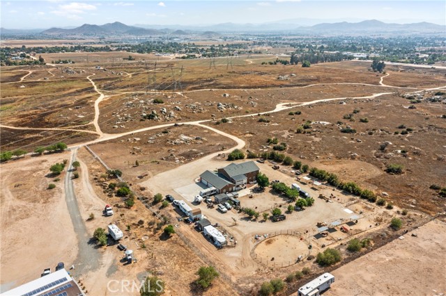 24450 Malaga Road, Menifee CA: https://media.crmls.org/medias/746fe05e-b386-411b-9c70-816f9fe0dc0f.jpg
