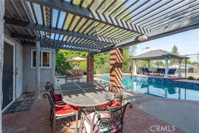 Detail Gallery Image 32 of 42 For 22963 Collins St, Woodland Hills,  CA 91367 - 5 Beds | 3 Baths