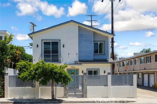 1556 S Bundy