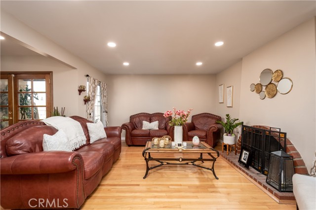 823 Redlen Avenue, Whittier, CA, 90601 823 Redlen Avenue, Whittier, CA, 90601