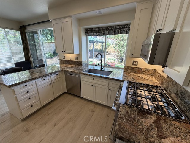 Detail Gallery Image 17 of 19 For 712 Lupine Dr, San Marcos,  CA 92078 - 4 Beds | 2/1 Baths