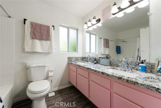 11359 Dole Court, Riverside CA: https://media.crmls.org/medias/7472fe82-2b6e-46d2-8cee-12c8b7231985.jpg