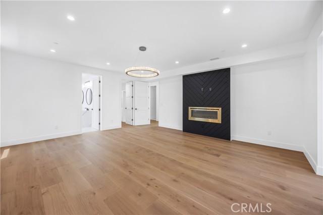 926 17th St, Hermosa Beach CA: https://media.crmls.org/medias/74738315-0c6d-474a-833d-c9bf5c356407.jpg