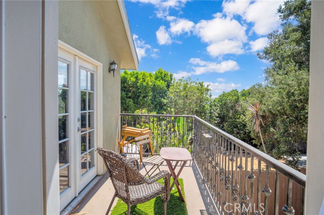 Detail Gallery Image 29 of 41 For 829 Cooper Ave, Los Angeles,  CA 90042 - 6 Beds | 3 Baths