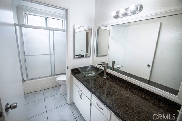 Detail Gallery Image 19 of 23 For 240 W Verdugo Ave #K,  Burbank,  CA 91502 - 2 Beds | 2 Baths