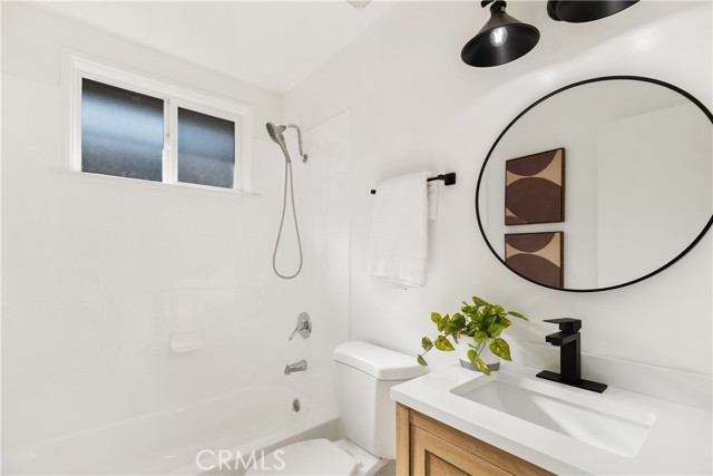 5536 Linden Avenue, Long Beach CA: https://media.crmls.org/medias/7474933a-8847-482f-895d-8d1ef111bbcc.jpg