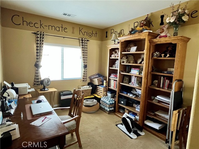 Detail Gallery Image 12 of 19 For 1244 Katherine Ct, Beaumont,  CA 92223 - 3 Beds | 2 Baths