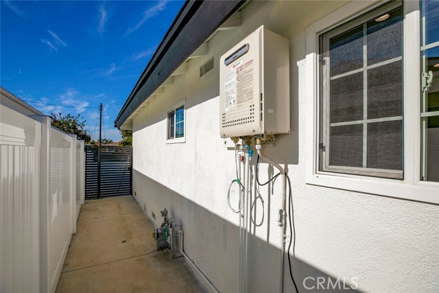 Detail Gallery Image 45 of 46 For 8006 Ben Ave, North Hollywood,  CA 91605 - 3 Beds | 2 Baths