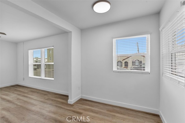 908 Manhattan Avenue, Hermosa Beach, California 90254, ,Residential Income,Sold,Manhattan,SB25198954