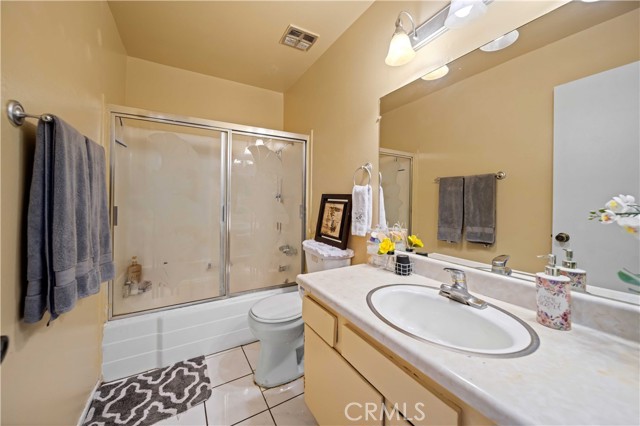 Detail Gallery Image 13 of 21 For 2921 E Avenue R7, Palmdale,  CA 93550 - 3 Beds | 2 Baths
