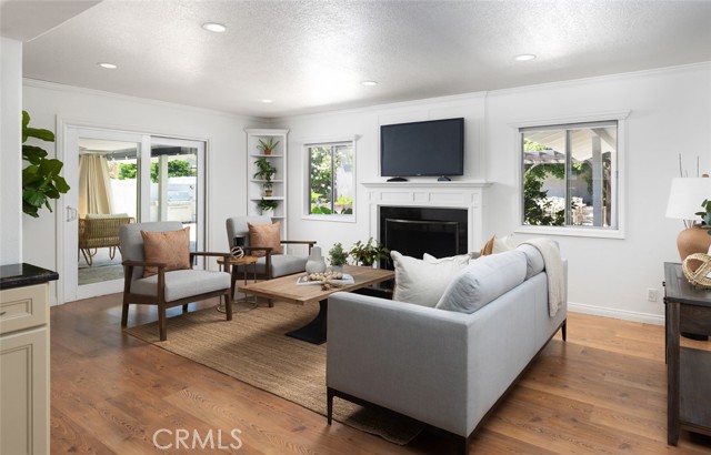 2119 E Denise Avenue, Orange CA: https://media.crmls.org/medias/74759887-6ae7-48f2-9d2c-b2d78e200971.jpg