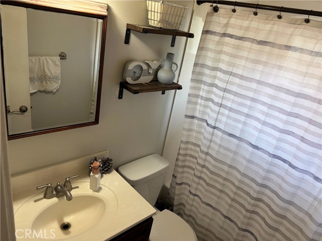 389 E Rancho Road, Corona CA: https://media.crmls.org/medias/7476644e-51c3-4325-a2ca-1324f88d4ce8.jpg