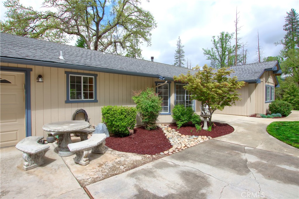 36866 Deer Path Circle, Coarsegold, CA 93614