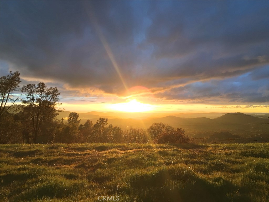 4920 Tanager Lane, Catheys Valley, CA 95306