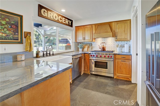 Detail Gallery Image 9 of 37 For 26671 Saddleback Dr, Mission Viejo,  CA 92691 - 4 Beds | 2 Baths