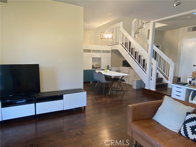 2408 N North Creek Lane, Fullerton CA: https://media.crmls.org/medias/74790a81-b014-404d-a665-ec0c94b16f60.jpg