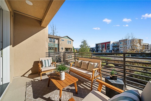 Detail Gallery Image 17 of 44 For 220 Keeper, Irvine,  CA 92618 - 3 Beds | 3/1 Baths