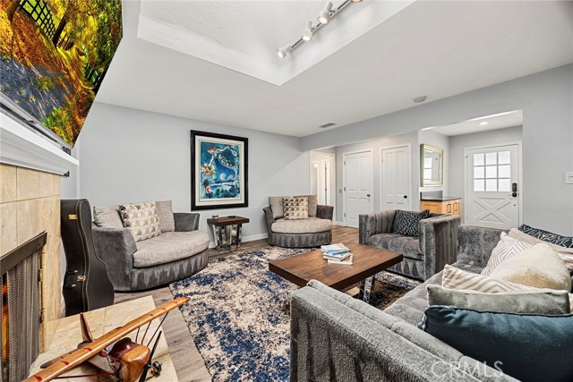 Detail Gallery Image 16 of 58 For 634 East Adams Ave, Orange,  CA 92867 - – Beds | – Baths