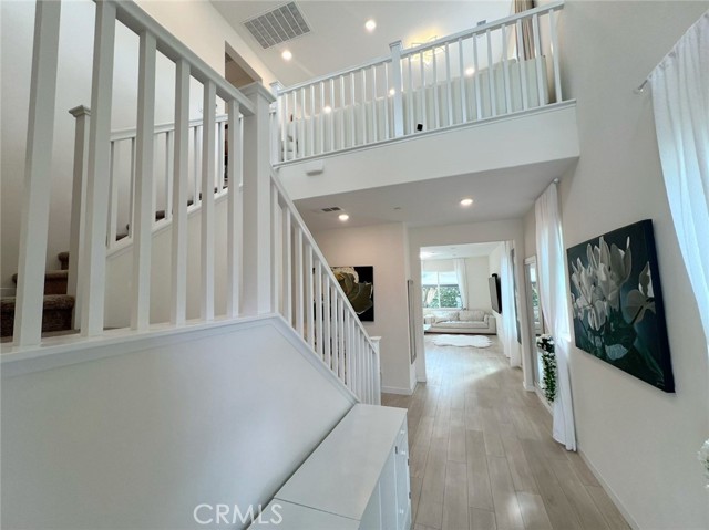 20910 Jennings Way, Newhall CA: https://media.crmls.org/medias/747b96b7-2ff1-4fcb-a8a5-8f48c67b6a88.jpg