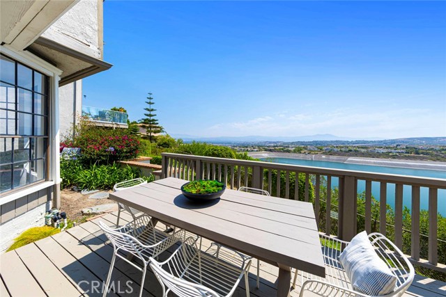 Detail Gallery Image 34 of 47 For 24 Coventry, Newport Beach,  CA 92660 - 2 Beds | 2 Baths